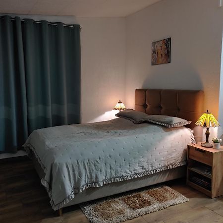 Apartamento Piccolo Knin Exterior foto