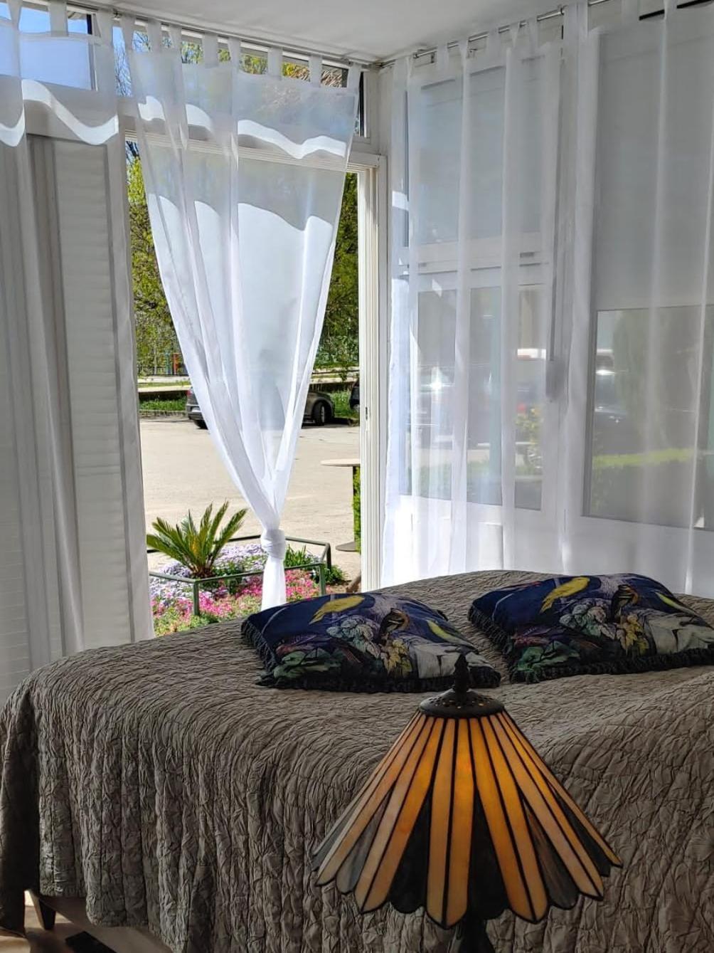 Apartamento Piccolo Knin Exterior foto